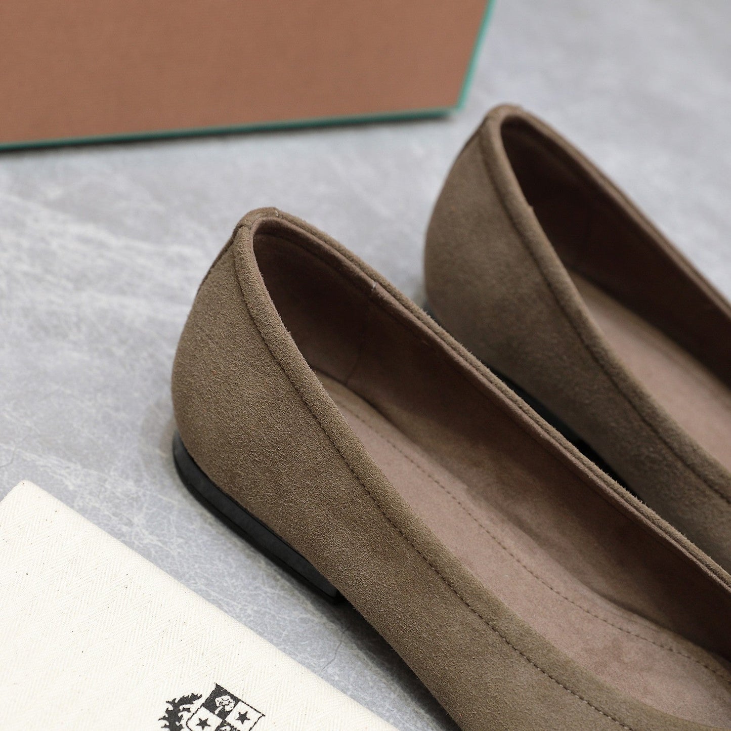 CLASSIC BALLET SHOES IN HEAVY BROWN SUEDE - 35