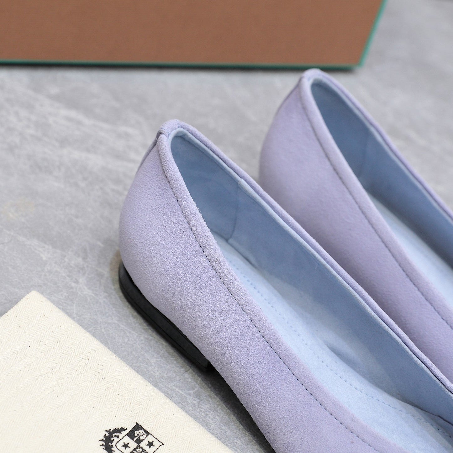 CLASSIC BALLET SHOES IN PASTEL PURPLE SUEDUE - 35