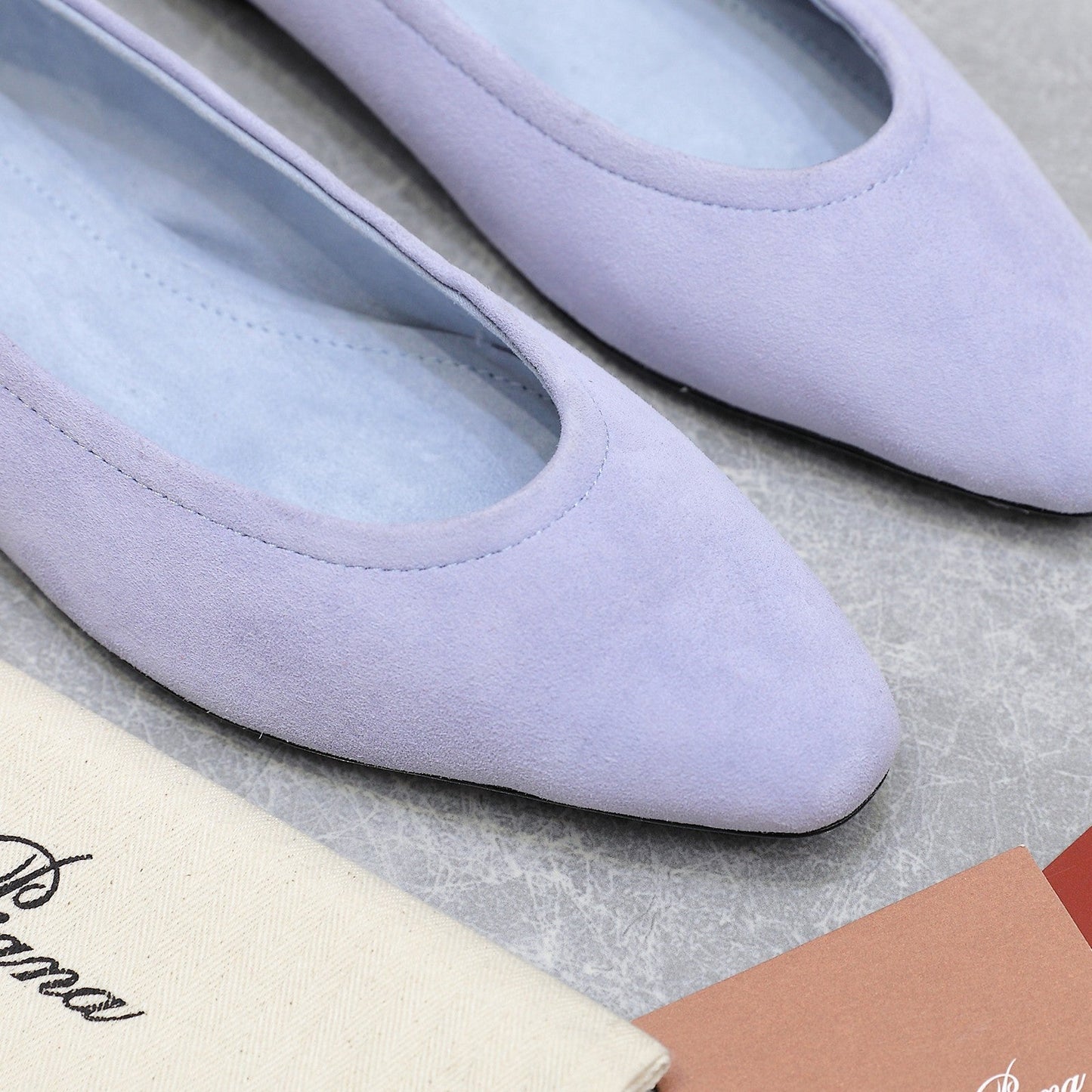 CLASSIC BALLET SHOES IN PASTEL PURPLE SUEDUE - 35
