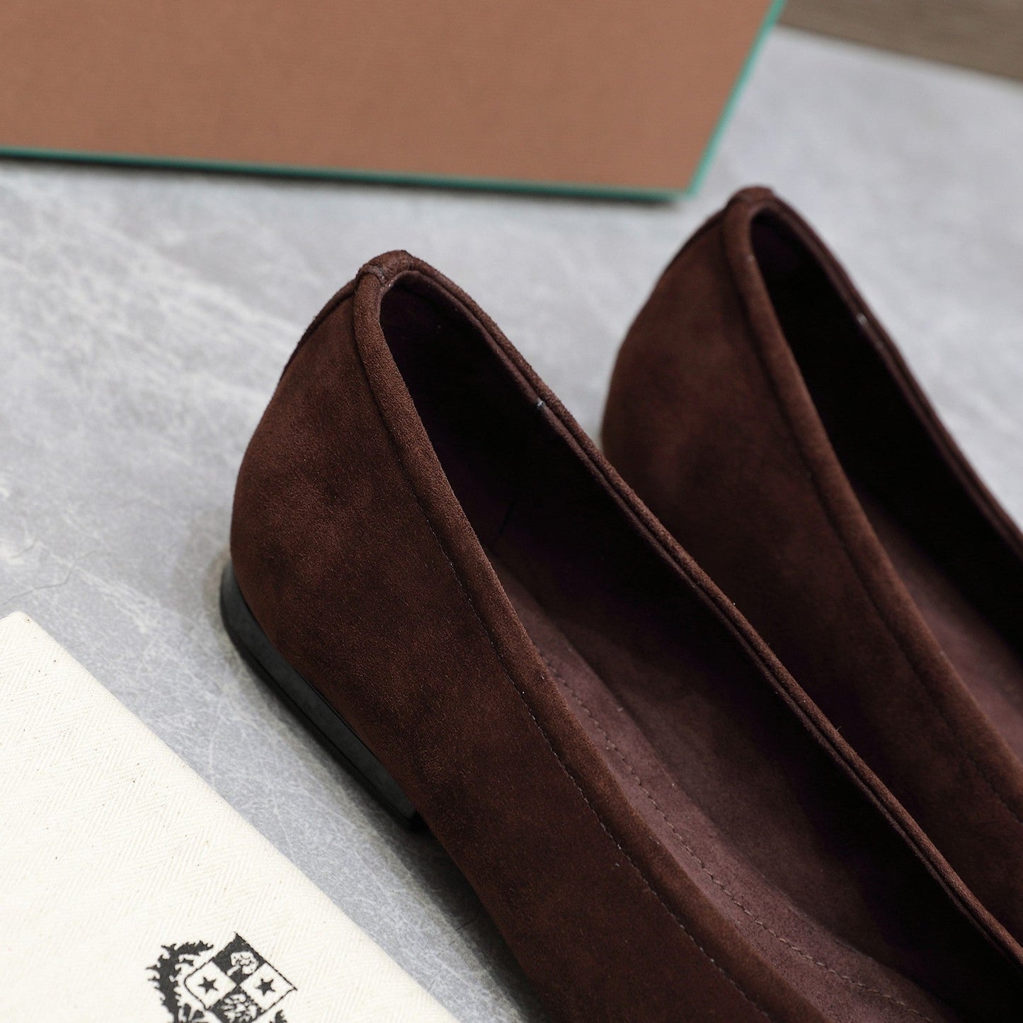 CLASSIC BALLET SHOES IN BROWN SUEDUE - 35