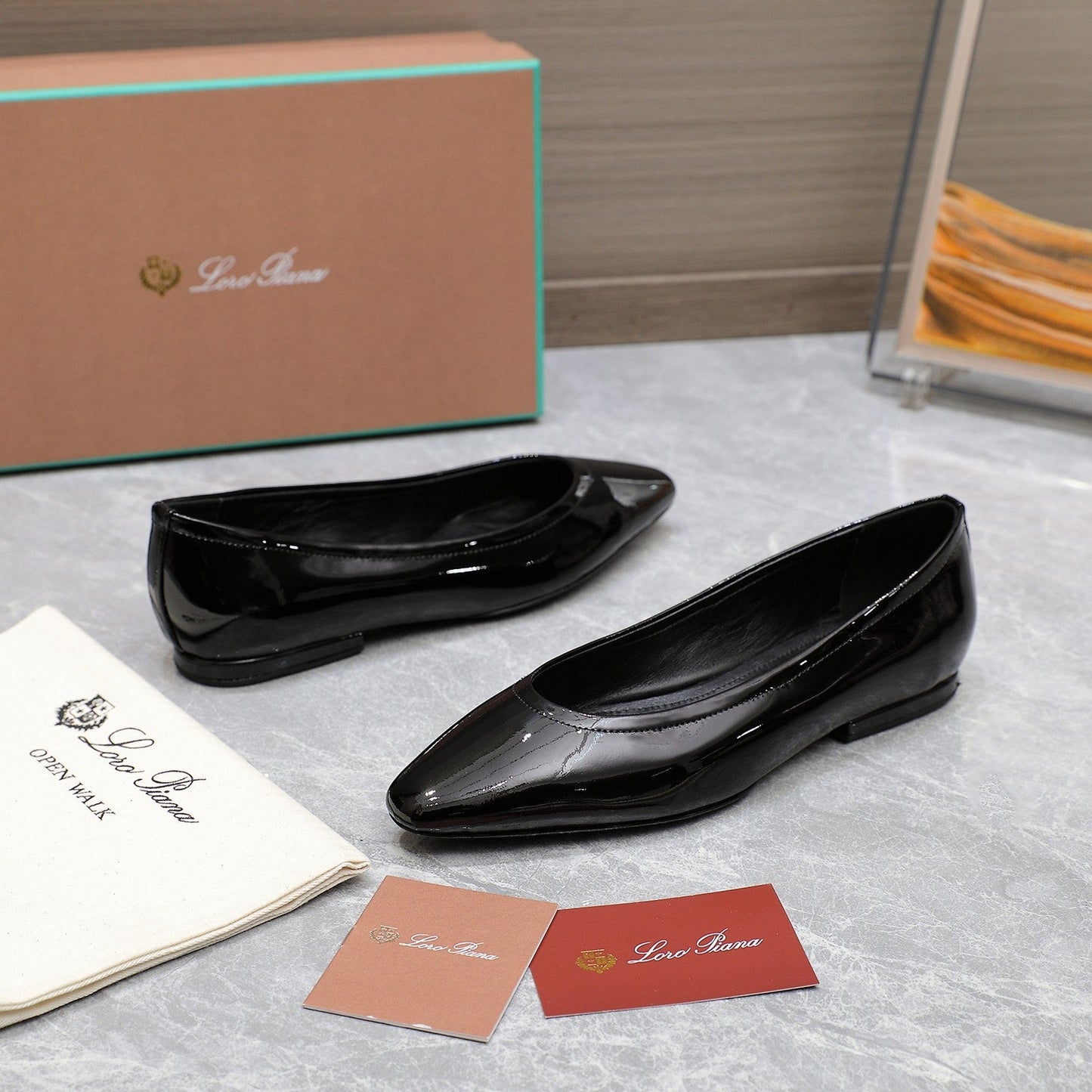 CLASSIC BALLET SHOES IN BLACK GLOSSY LEATHER - 35