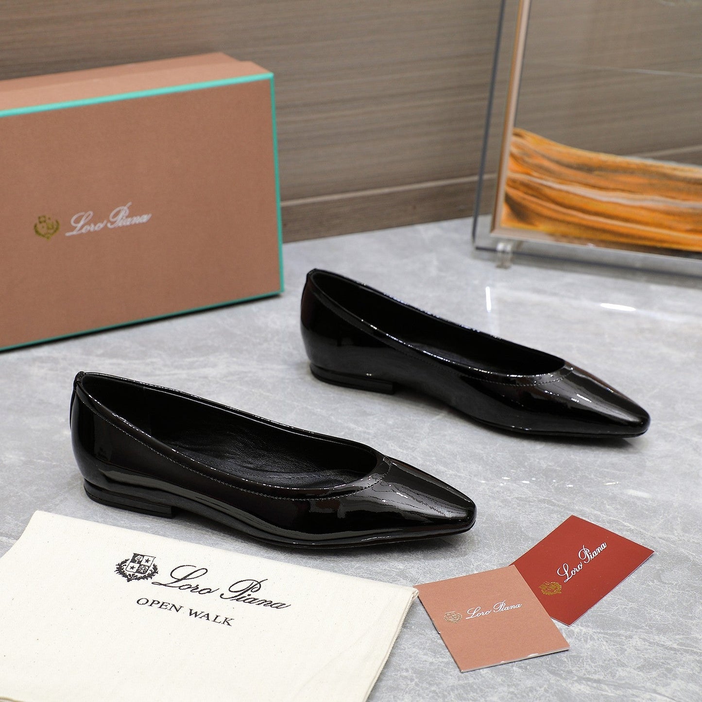 CLASSIC BALLET SHOES IN BLACK GLOSSY LEATHER - 35