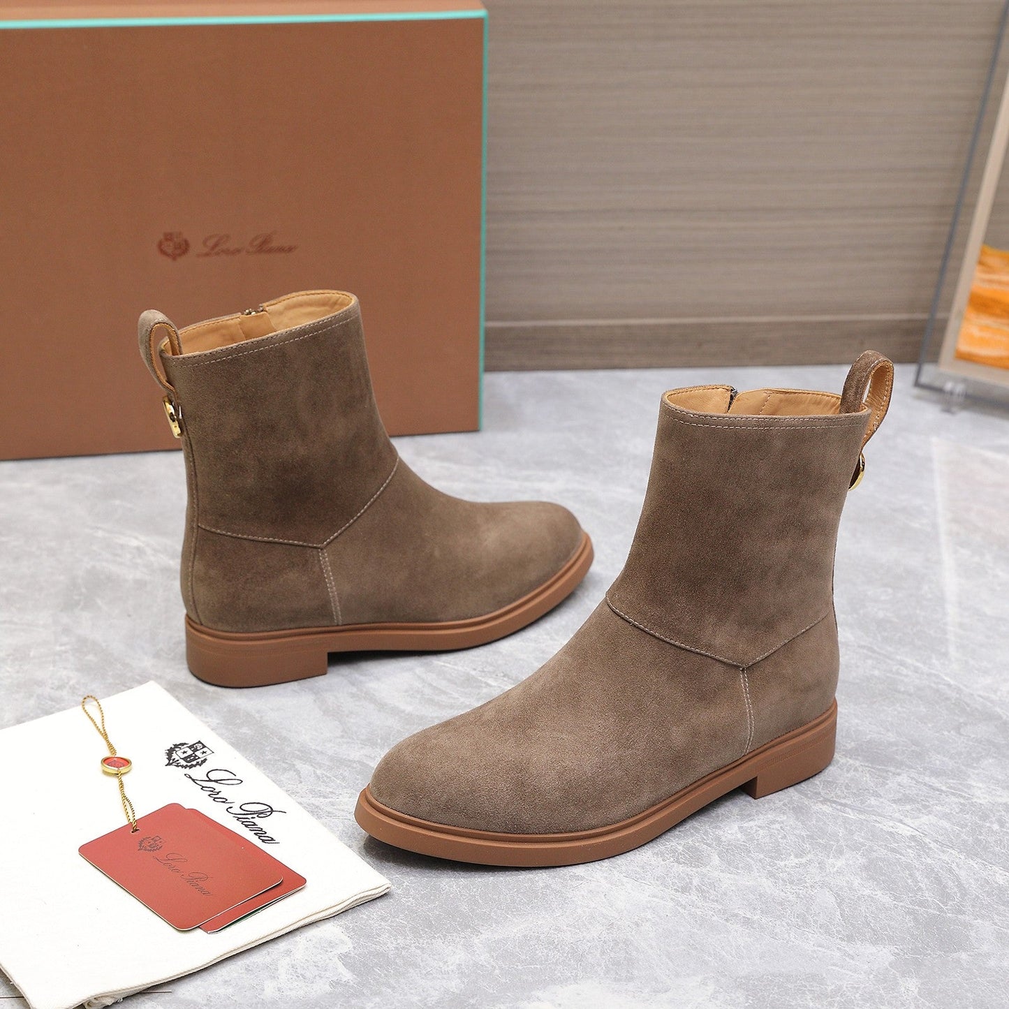 LP 25S KILDA ANKLE BOOT IN TAUPE SUEDE - 35