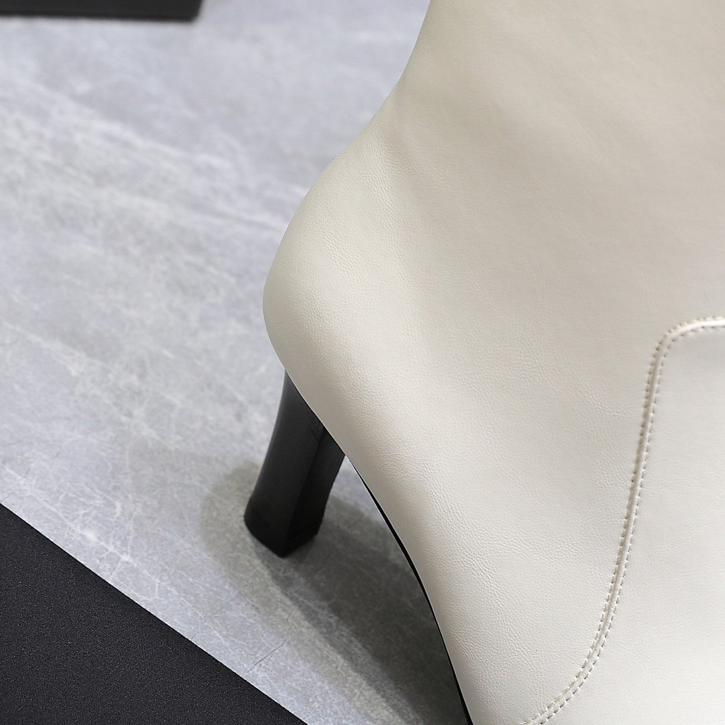 YSL 25S ANKLE BOOTS 70 MM IN WHITE LAMBSKIN - 35