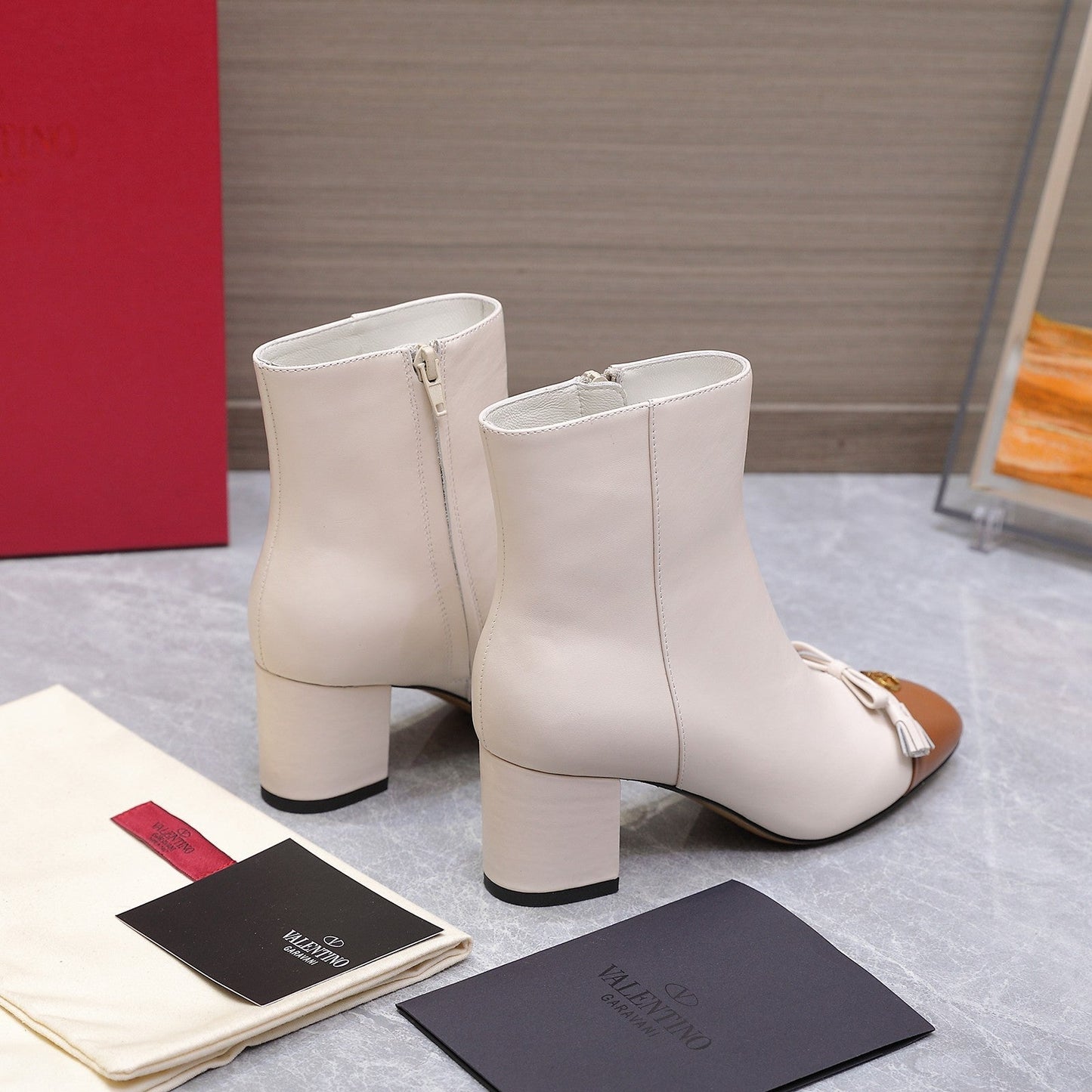 VALENTINO 25S VALET DU ROI ANKLE BOOTS 60 MM IN CREAM WHITE MIX BROWN CALFSKIN WITH BOW - 35