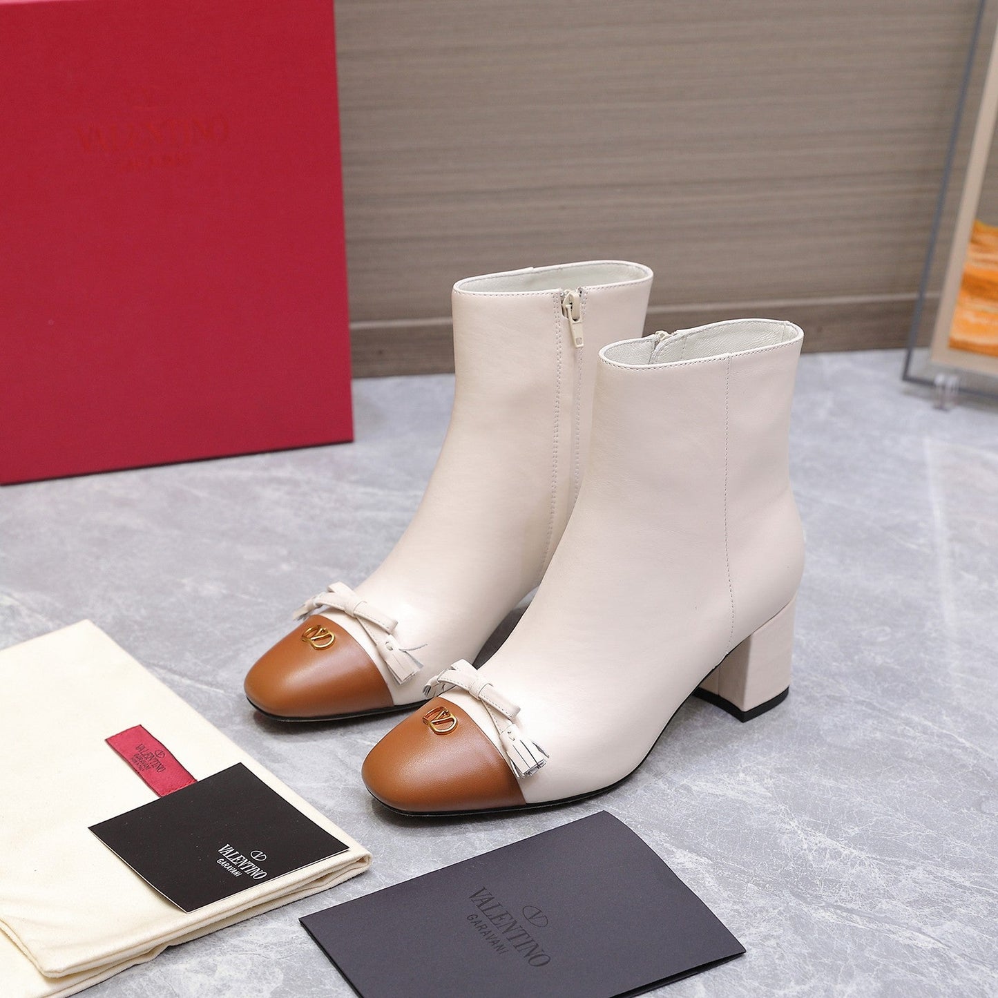 VALENTINO 25S VALET DU ROI ANKLE BOOTS 60 MM IN CREAM WHITE MIX BROWN CALFSKIN WITH BOW - 35