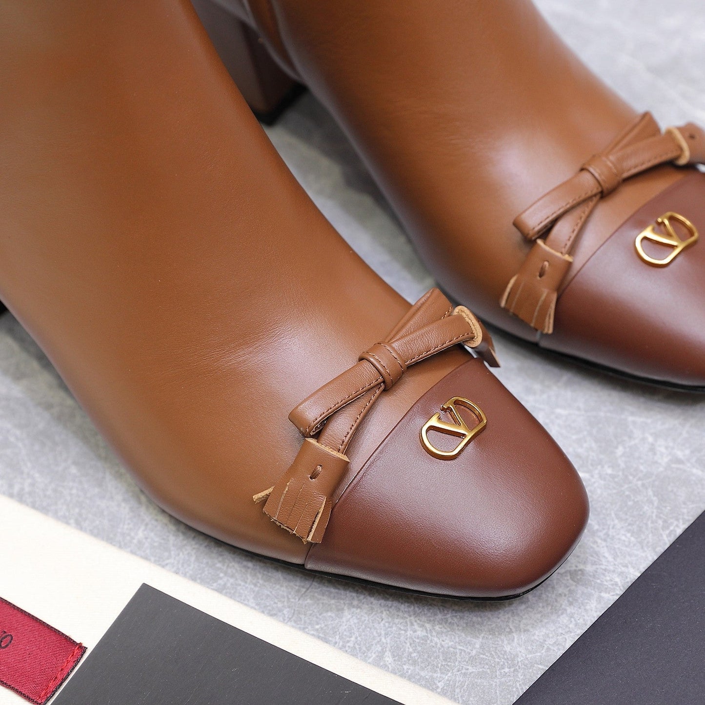 VALENTINO 25S VALET DU ROI ANKLE BOOTS 60 MM IN BROWN CALFSKIN WITH BOW - 35