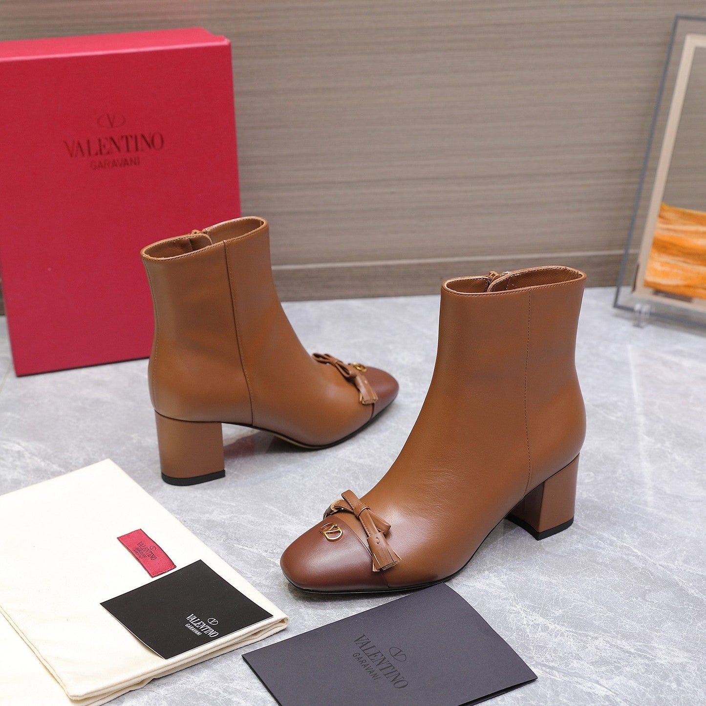 VALENTINO 25S VALET DU ROI ANKLE BOOTS 60 MM IN BROWN CALFSKIN WITH BOW - 35
