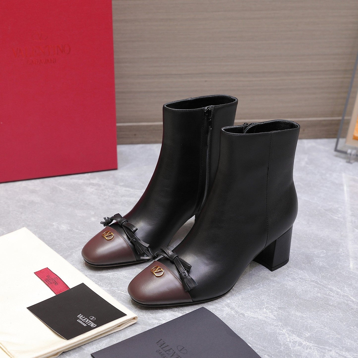 VALENTINO 25S VALET DU ROI ANKLE BOOTS 60 MM IN BLACK MIX DARK BROWN CALFSKIN WITH BOW - 35