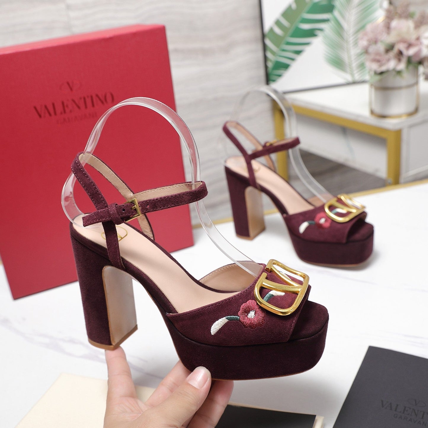 VALENTINO 25S GARAVANI VLOGO SIGNATURE HIGH-HEEL SANDALS 110 MM IN DARK RED SUEDE - 35