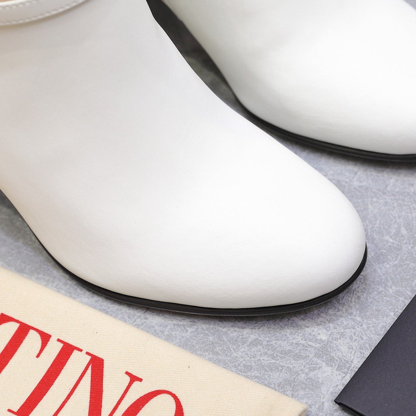 VALENTINO 25S GARAVANI VLOGO LOW BOOTS 80 MM IN WHITE CALFSKIN - 34