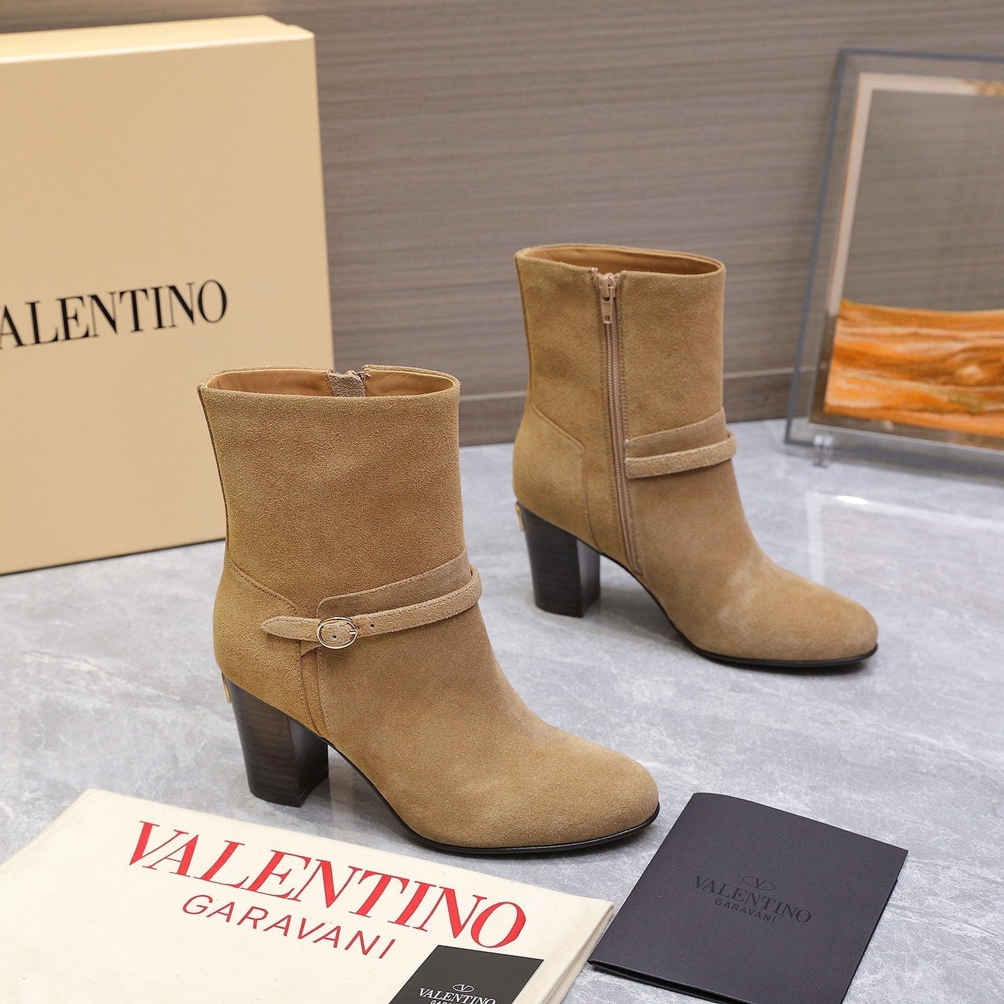 VALENTINO 25S GARAVANI VLOGO LOW BOOTS 80 MM IN LIGHT BROWN SUEDE - 34