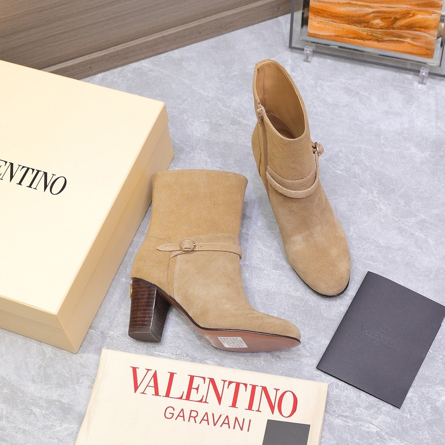 VALENTINO 25S GARAVANI VLOGO LOW BOOTS 80 MM IN LIGHT BROWN SUEDE - 34