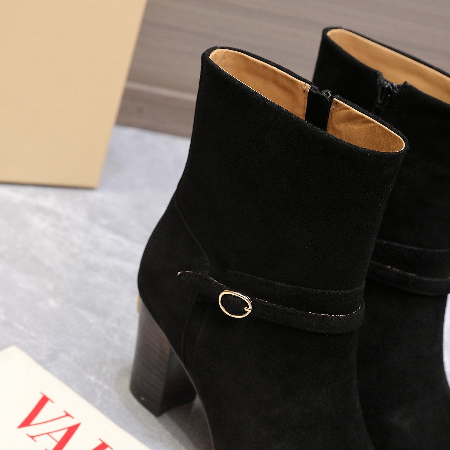 VALENTINO 25S GARAVANI VLOGO LOW BOOTS 80 MM IN BLACK SUEDE - 34