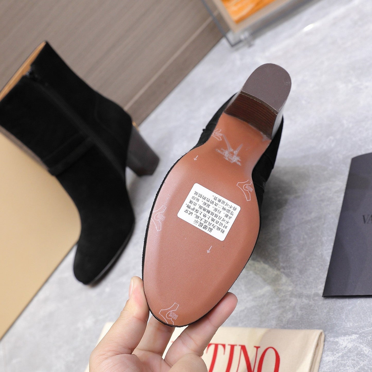 VALENTINO 25S GARAVANI VLOGO LOW BOOTS 80 MM IN BLACK SUEDE - 34