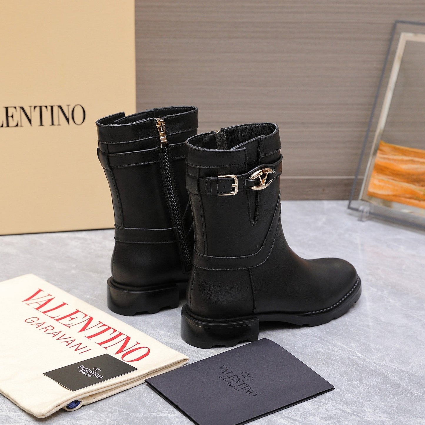 VALENTINO 25S FLAT ANKLE BOOTS IN BLACK CALFSKIN - 34