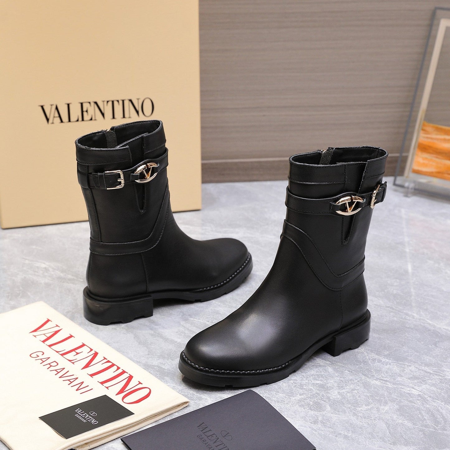 VALENTINO 25S FLAT ANKLE BOOTS IN BLACK CALFSKIN - 34