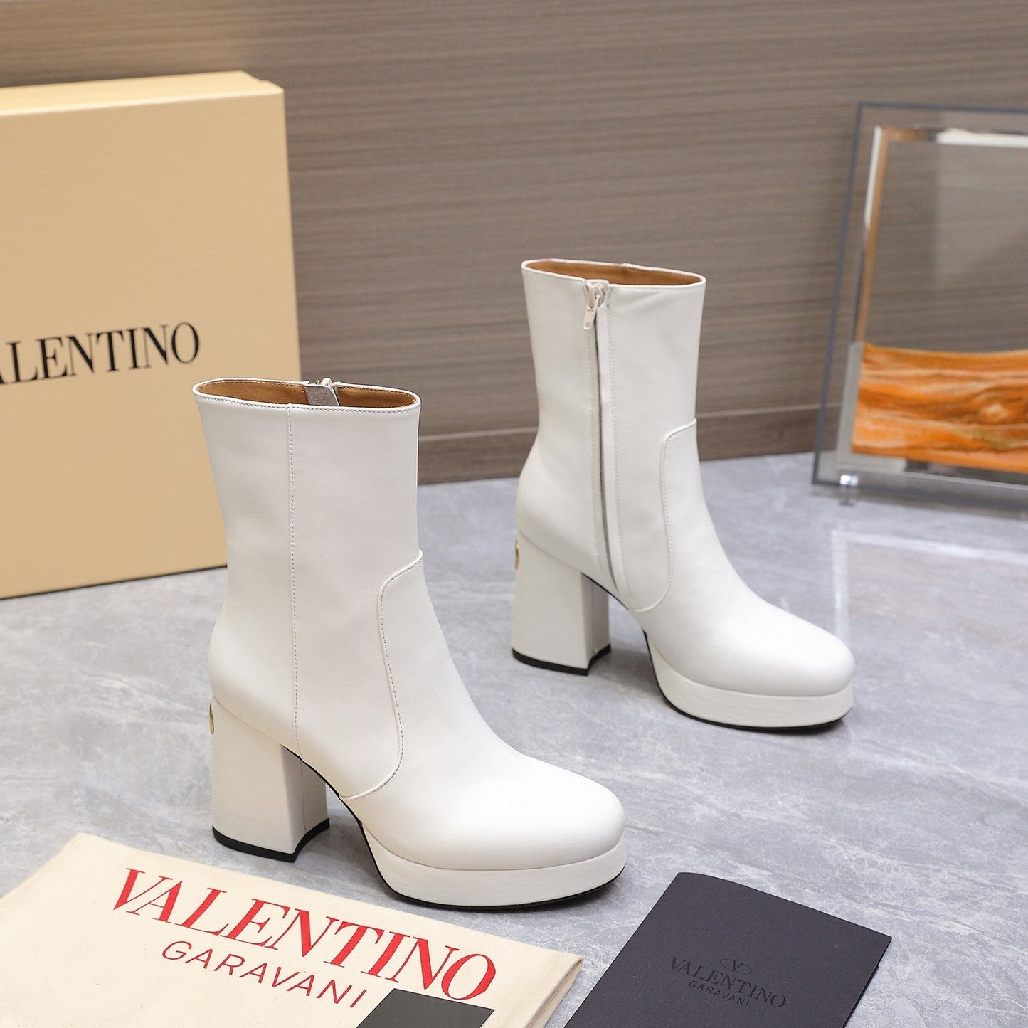 VALENTINO 25S ANKLE BOOTS WITH ZIPPER 90 MM IN WHITE CALFSKIN - 35