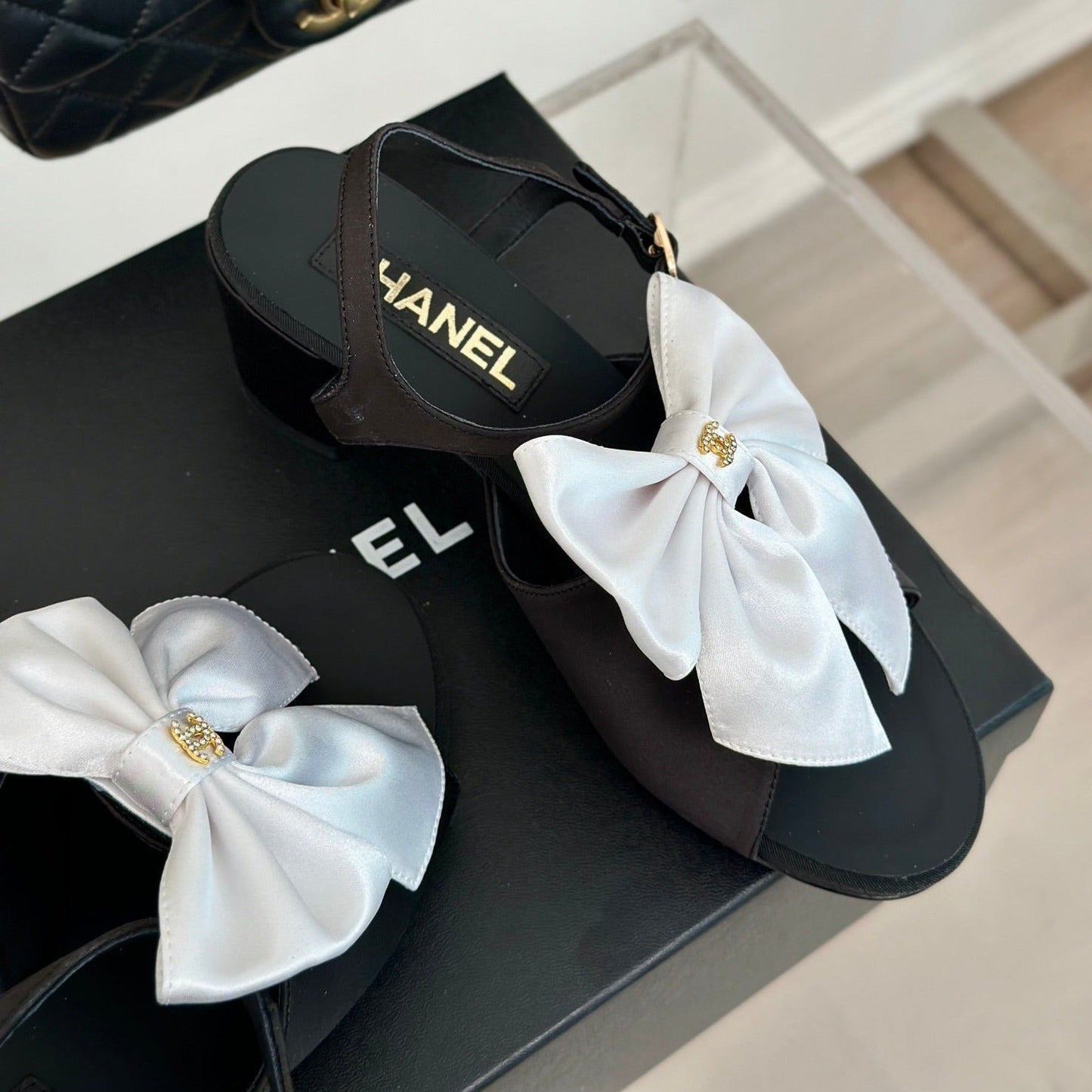 Double CC Big Bow High Sandal Sheepskin Black White - 35