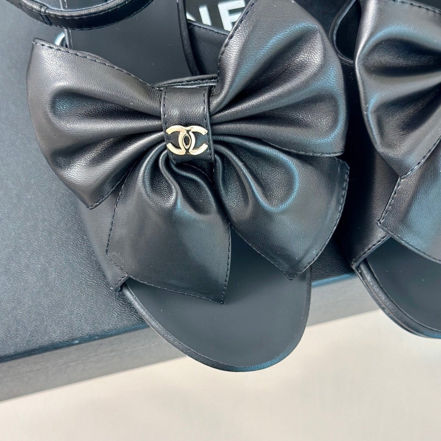 Double CC Big Bow High Sandal Sheepskin Black - 35