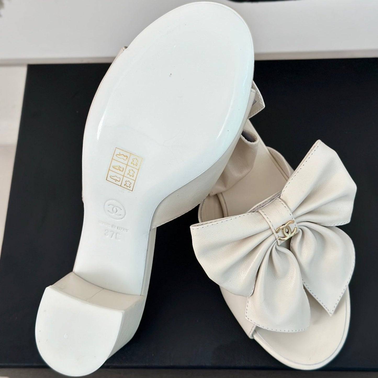 Double CC Big Bow High Heels Sheepskin White - 35