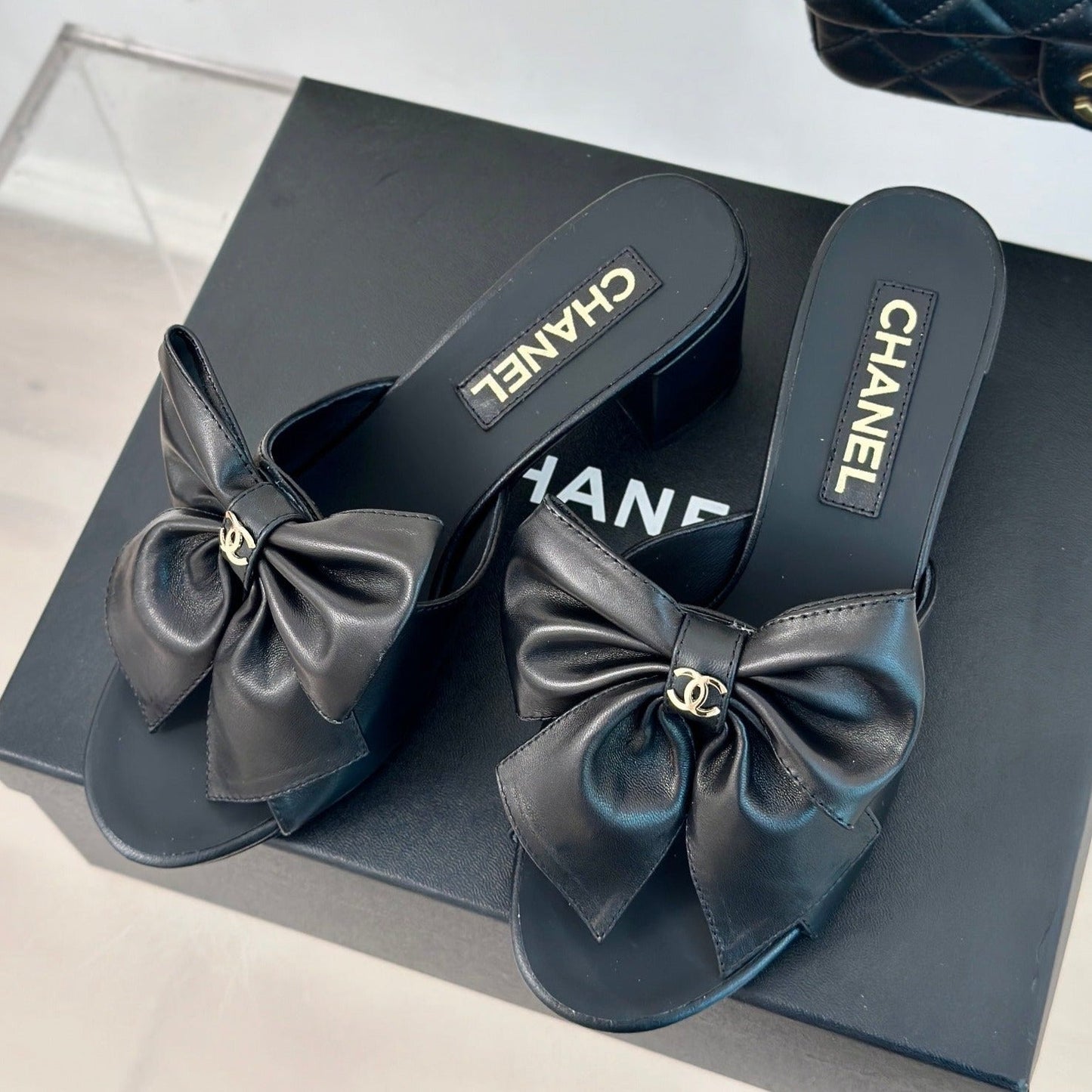 Double CC Big Bow High Heels Sheepskin Black - 35