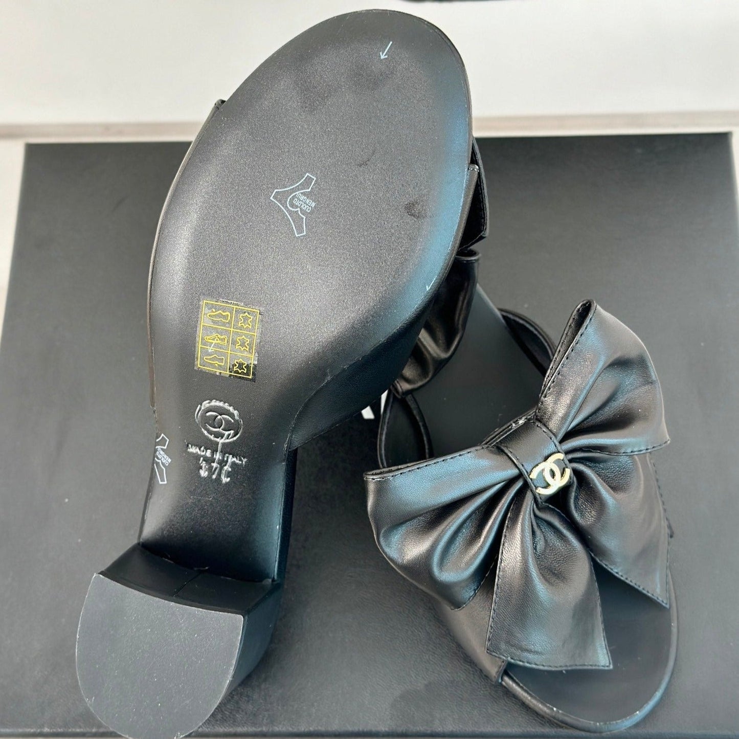 Double CC Big Bow High Heels Sheepskin Black - 35