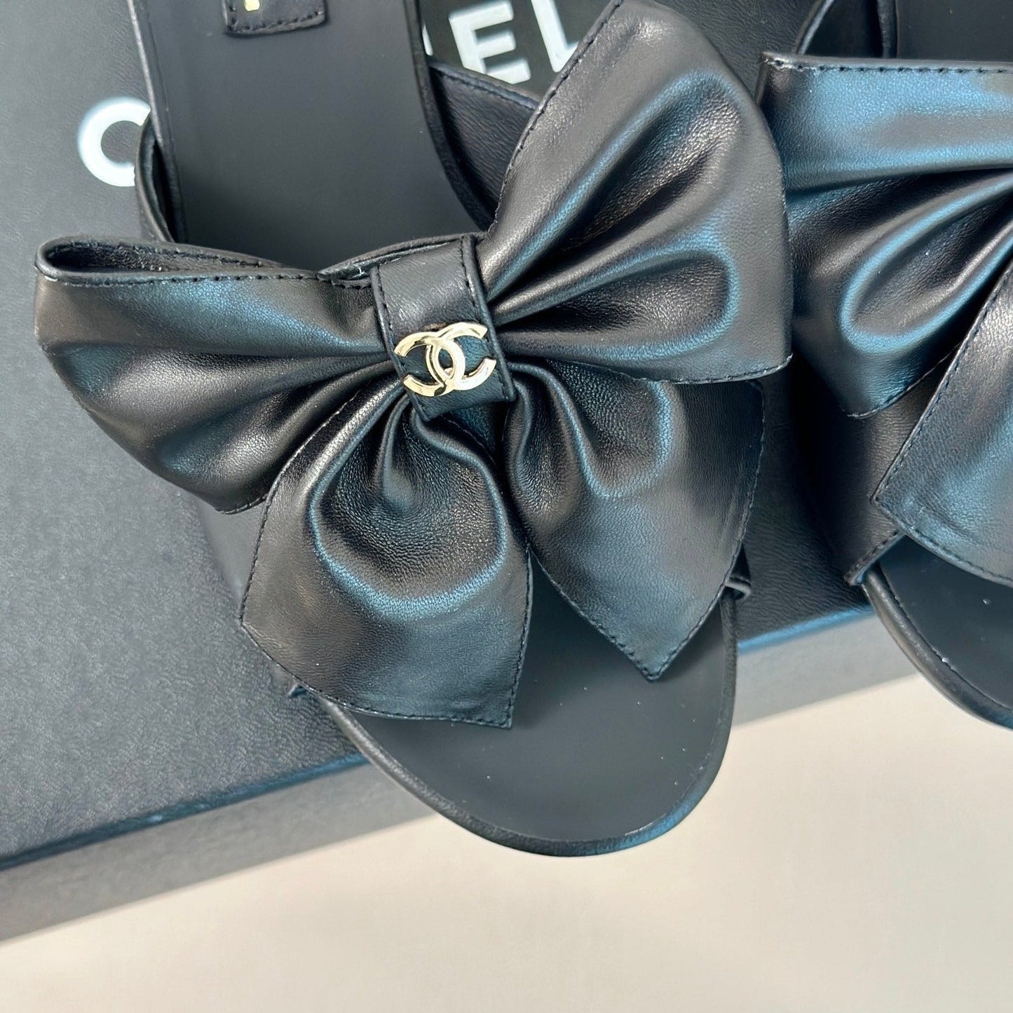 Double CC Big Bow High Heels Sheepskin Black - 35
