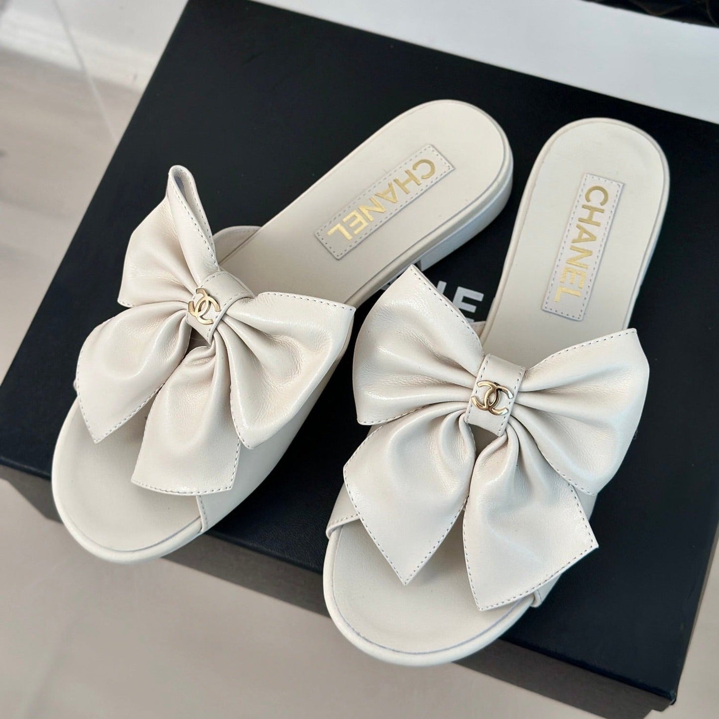 Double CC big bow flat sandals Sheepskin White Cream - 35