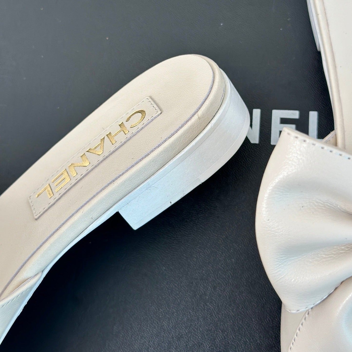 Double CC big bow flat sandals Sheepskin White Cream - 35
