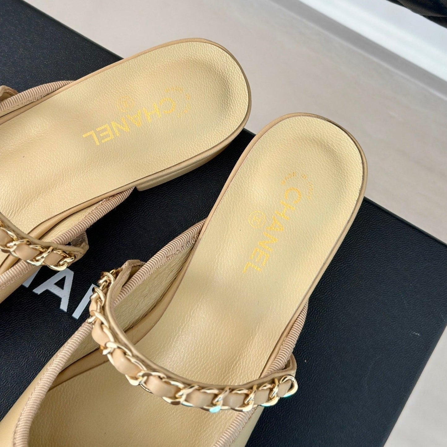 Double C Two-Tone Chain Mules Dark Cream Lambskin - 35