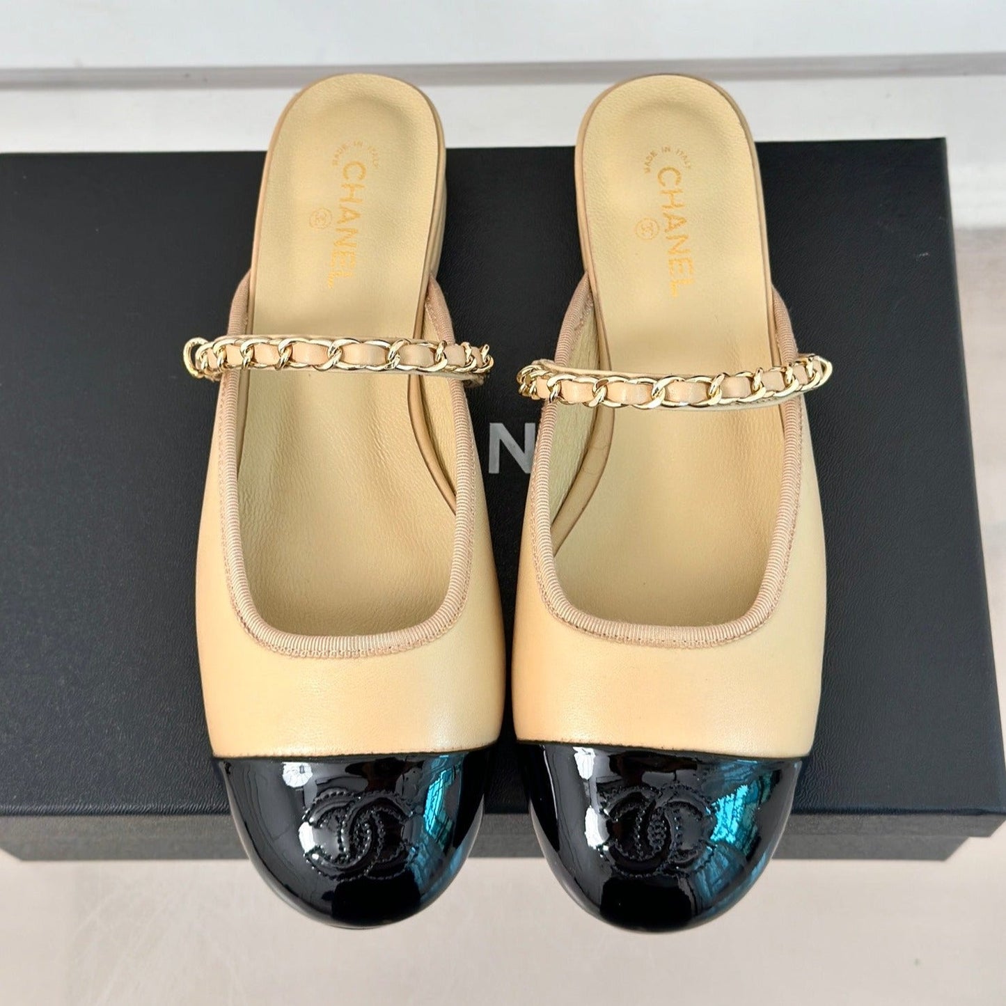 Double C Two-Tone Chain Mules Dark Cream Lambskin - 35