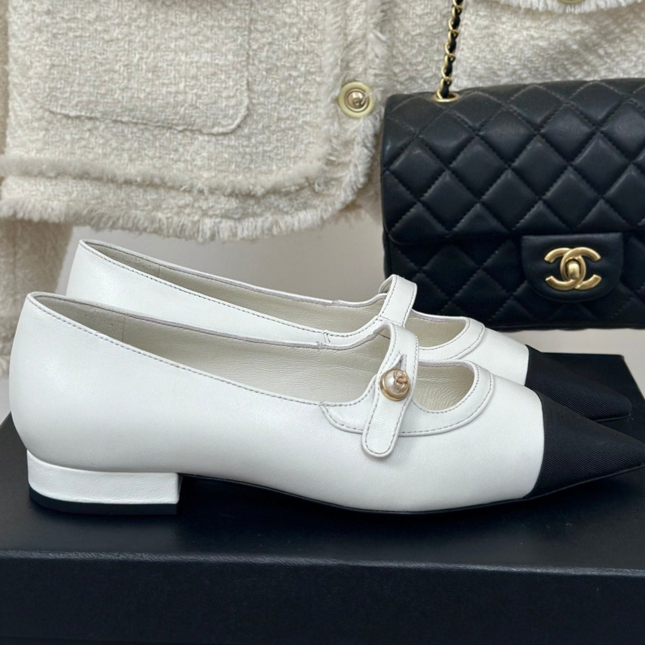 Double C Milan Runway Pointed Toe Mary Jane Shoes White Black Lambskin - 35