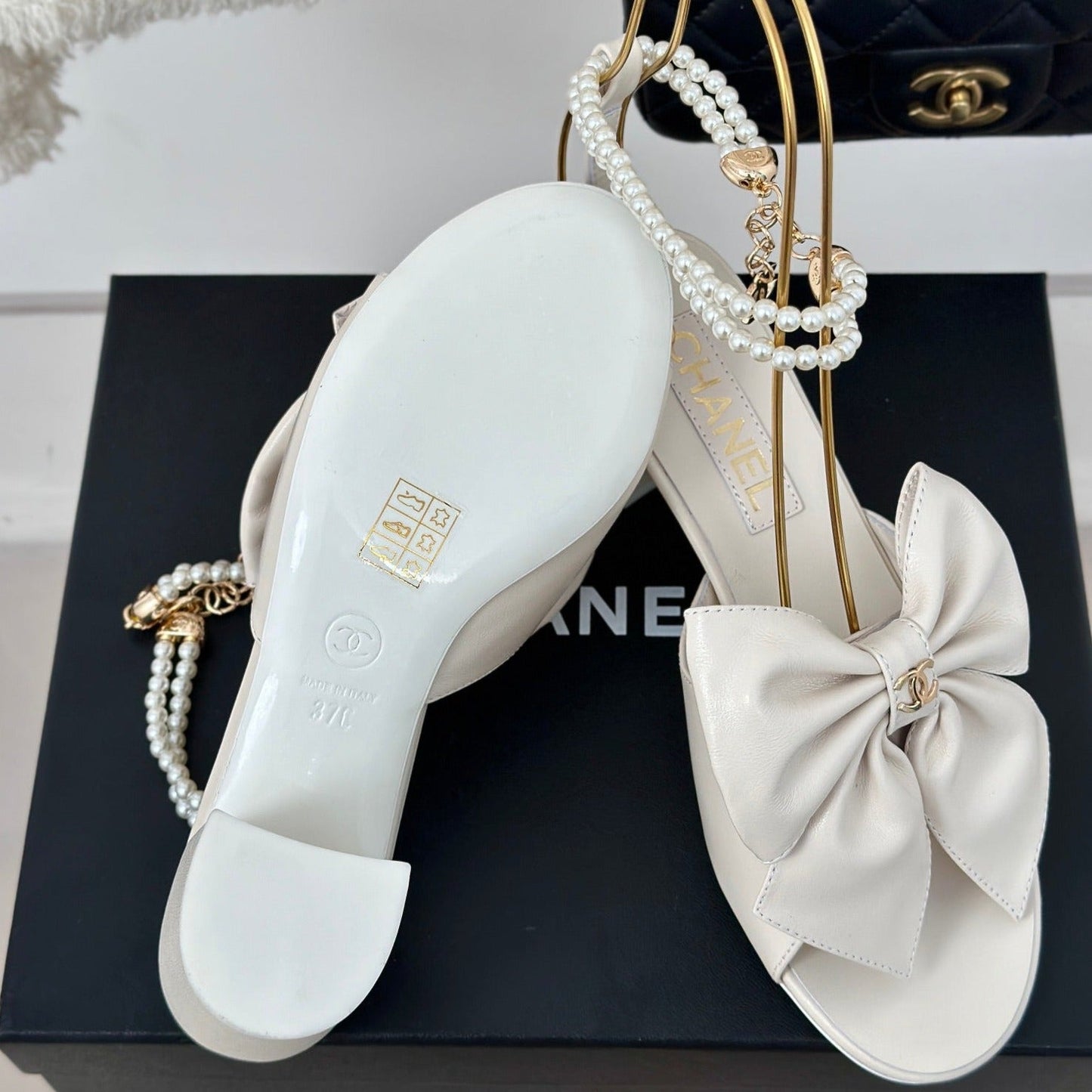 Double C Big Bow Pearl Chain High Sandals White Lambskin - 35