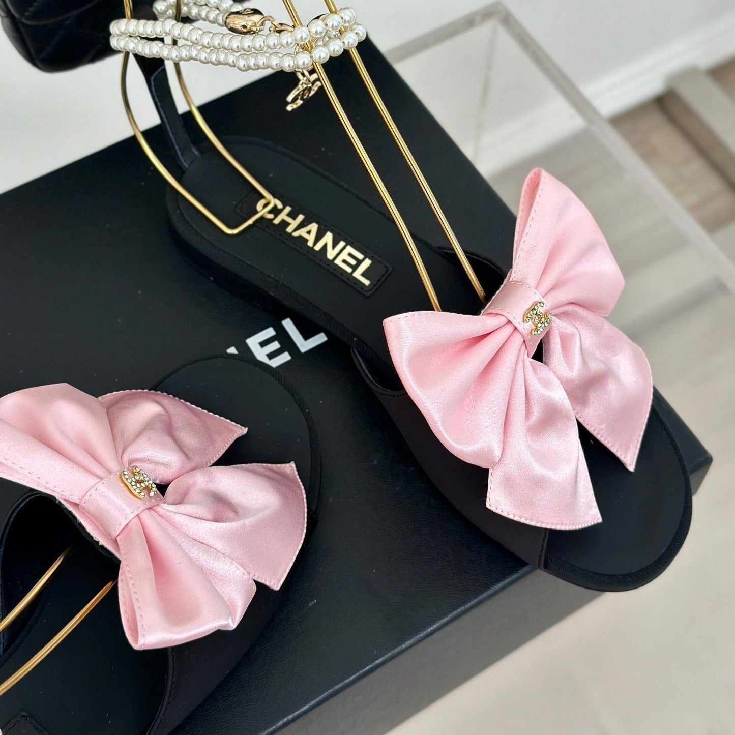 Double C Big Bow Pearl Chain Sandals Light Pink Black Lambskin - 35