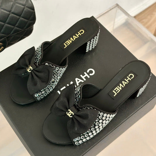 BLOCK HEEL MULE WITH WHITE RHINESTONES IN BLACK LAMBSKIN - 35