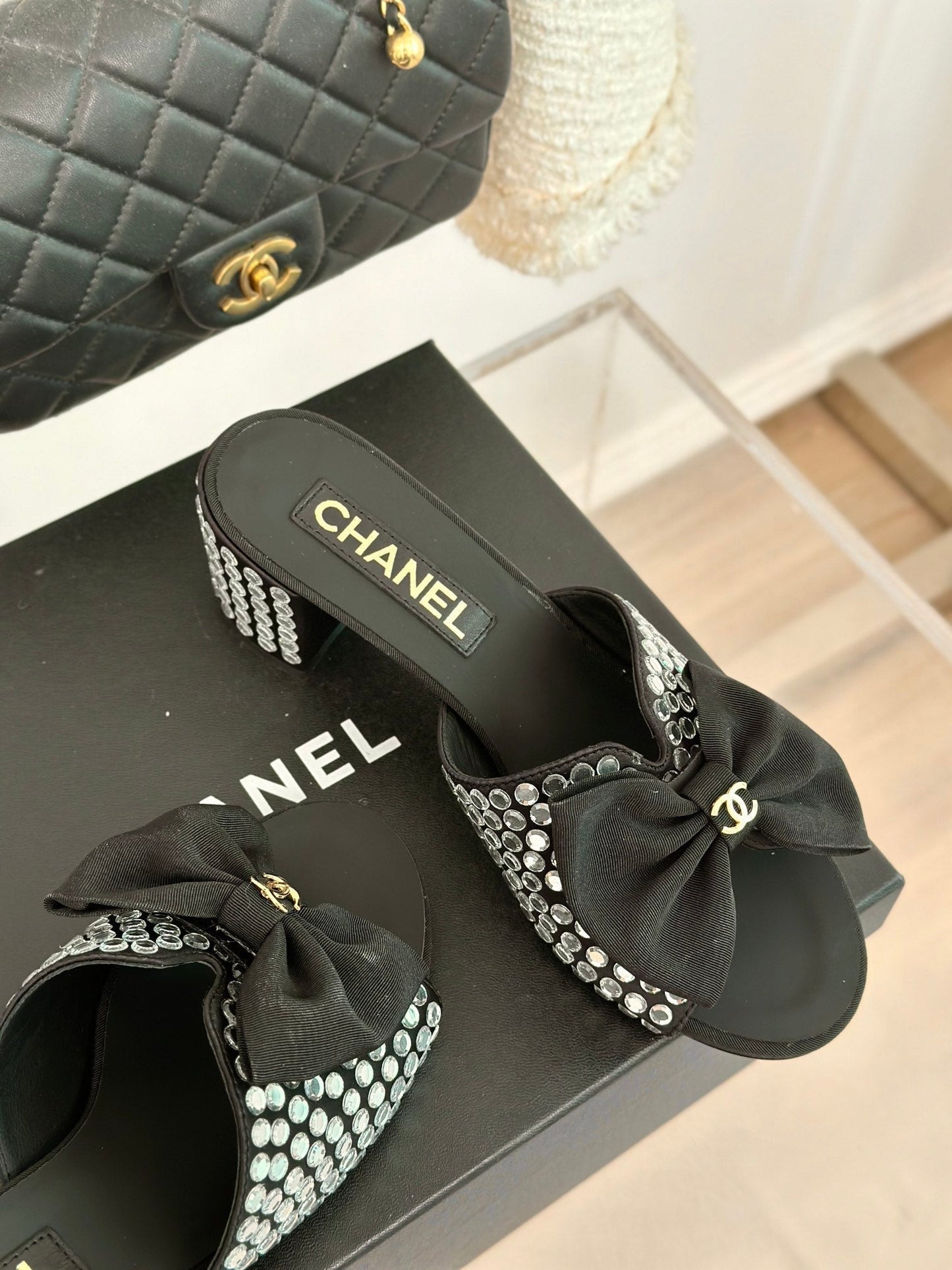 BLOCK HEEL MULE WITH WHITE RHINESTONES IN BLACK LAMBSKIN - 35