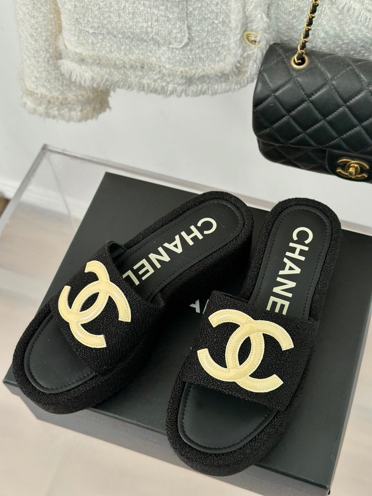 CLASSIC SLIPPERS THICK SOLE IN BLACK TWEED - 35