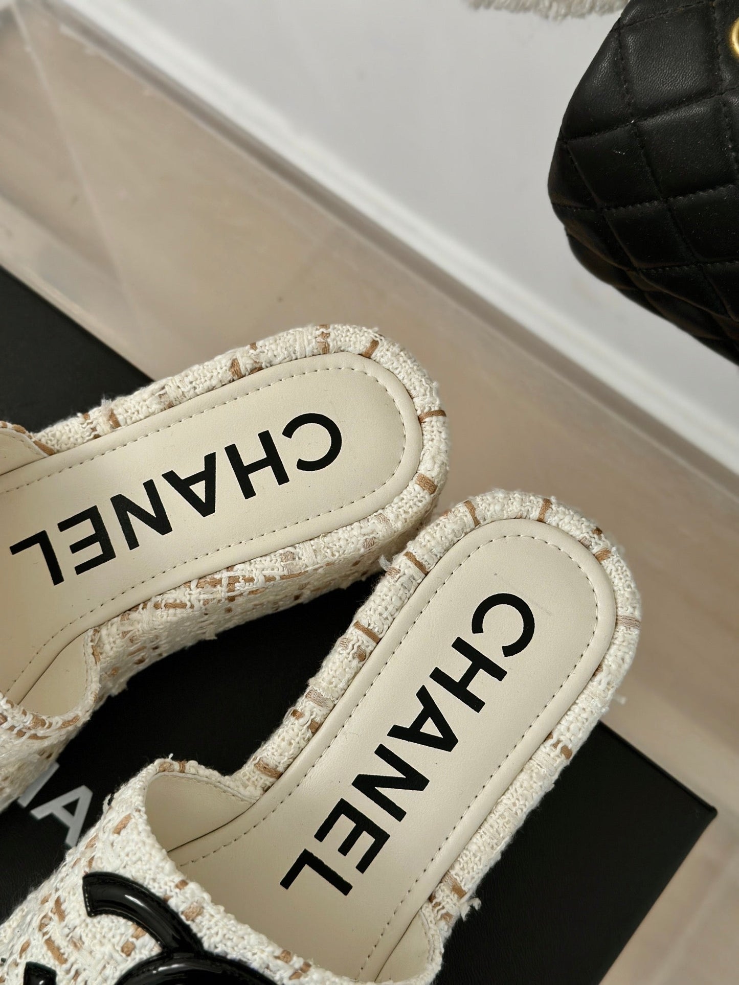 CLASSIC SLIPPERS THICK SOLE IN WHITE MIX BROWN TWEED - 35