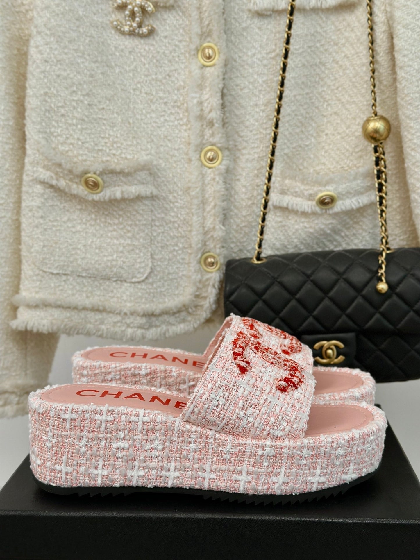 CLASSIC SLIPPERS THICK SOLE IN LIGHT PINK TWEED - 35