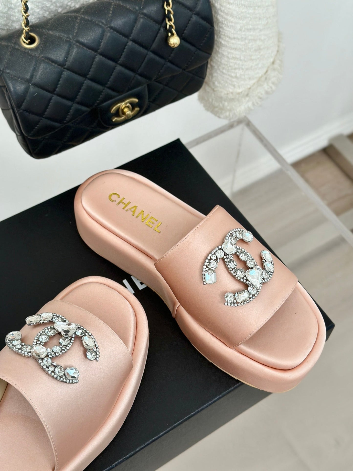 SLIPPERS THICK SOLE IN LIGHT PINK SATIN - 35