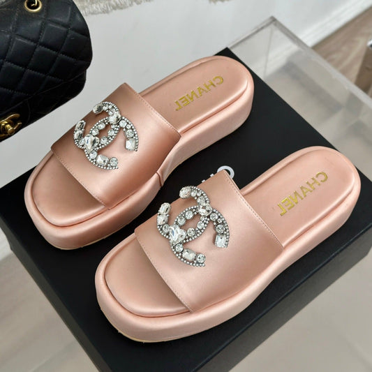 SLIPPERS THICK SOLE IN LIGHT PINK SATIN - 35