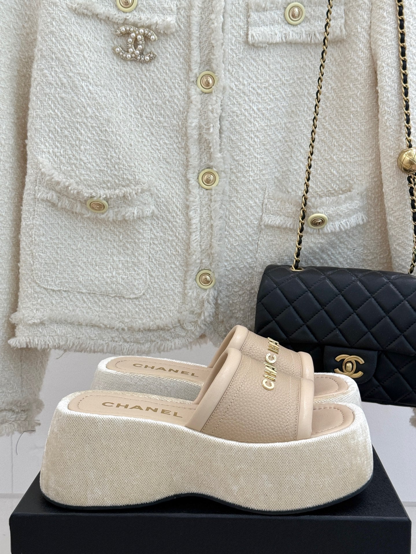 PLATFORM SLIPPERS IN CAMEL BEIGE LAMBSKIN - 35