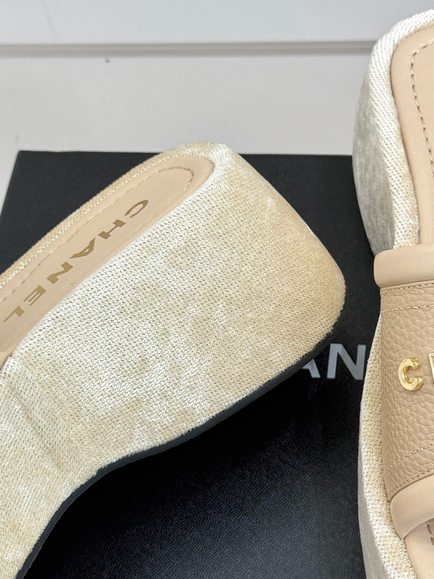 PLATFORM SLIPPERS IN CAMEL BEIGE LAMBSKIN - 35