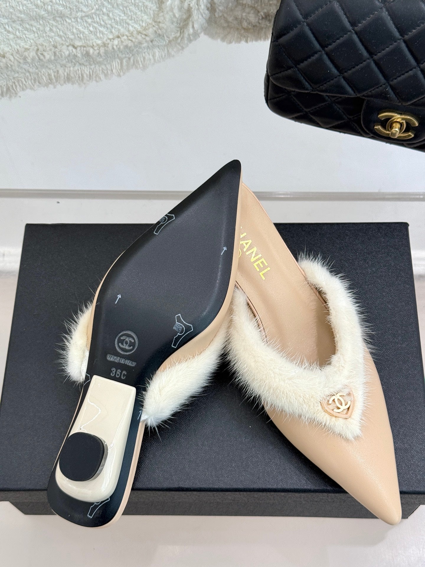 RABBIT FUR POINTED-TOE MULE IN BISQUE BEIGE LAMBSKIN - 35