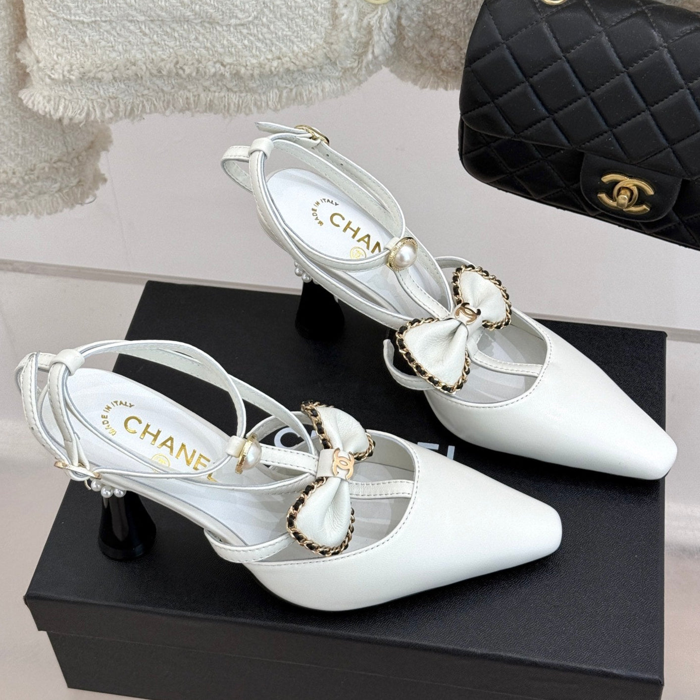 CHAIN BOW HIGH HEEL 8 CM SLINGBACKS IN WHITE SUEDE - 35