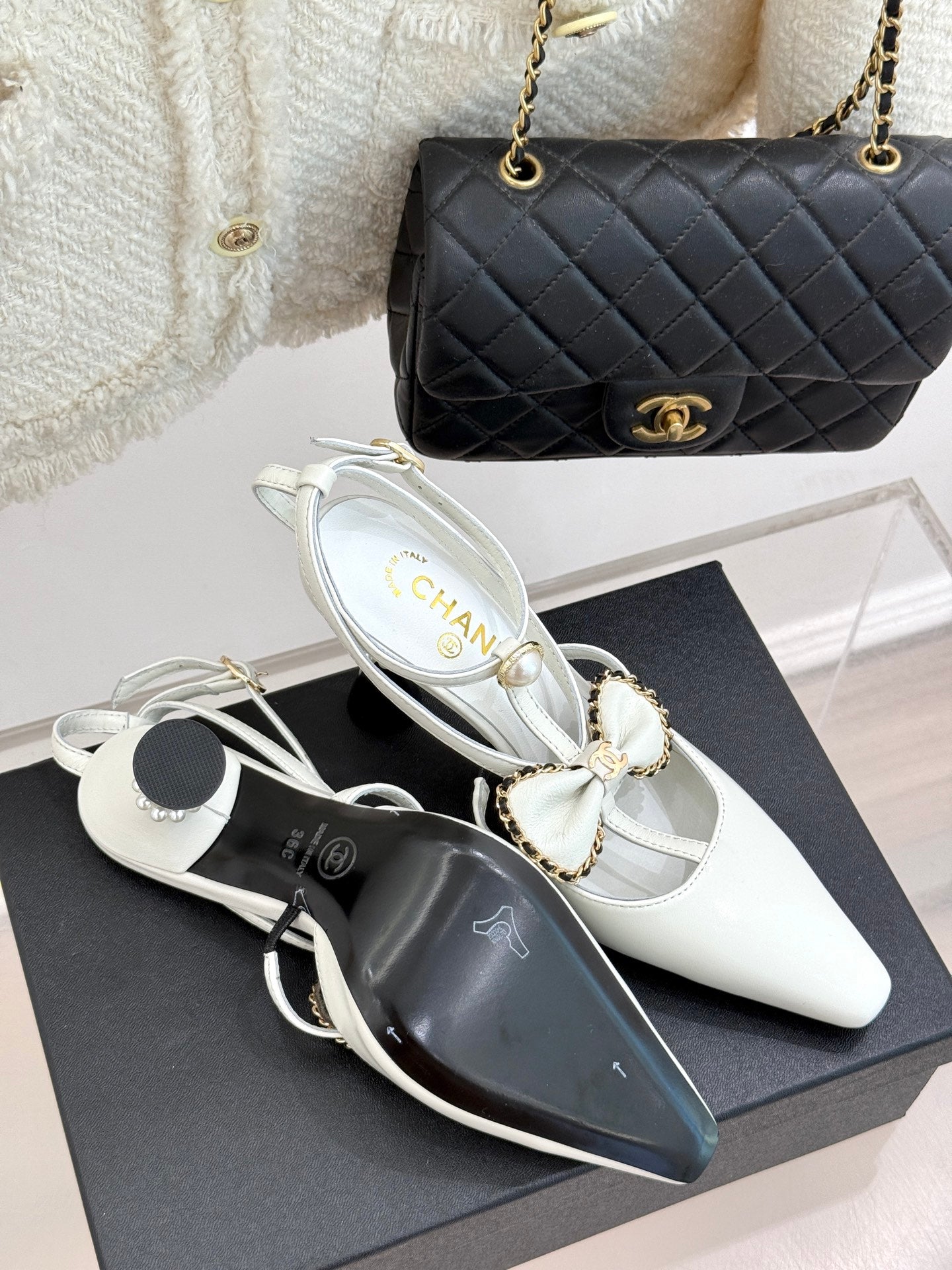 CHAIN BOW HIGH HEEL 8 CM SLINGBACKS IN WHITE SUEDE - 35