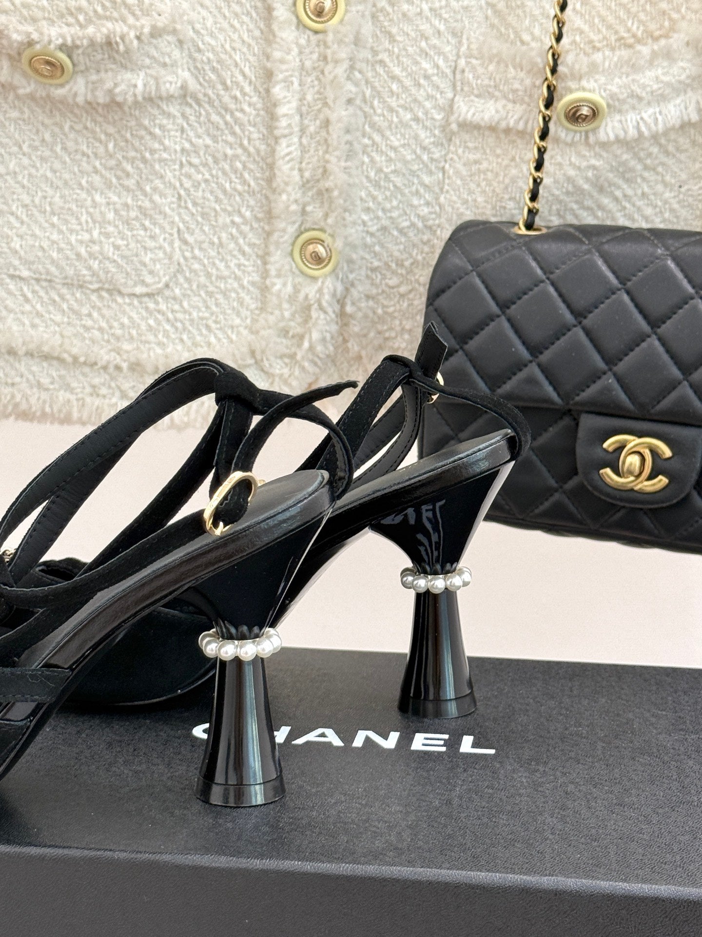 CHAIN BOW HIGH HEEL 8 CM SLINGBACKS IN BLACK SUEDE - 35