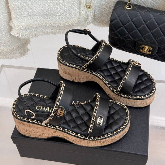 THICK-SOLED CHAIN HEART SANDAL IN BLACK LAMBSKIN - 35