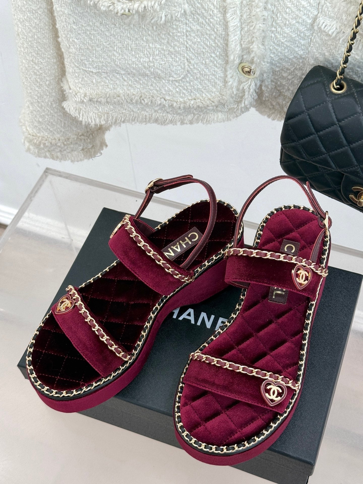 THICK-SOLED CHAIN HEART SANDAL IN PLUM PURPLE VELVET - 35